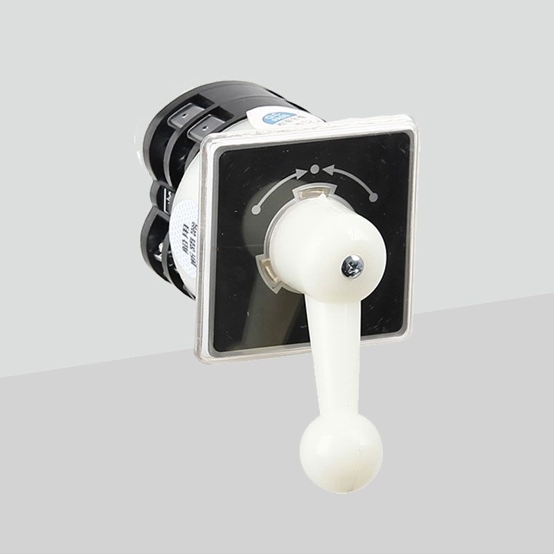 LW95系列 船用萬能轉(zhuǎn)換開關(guān)